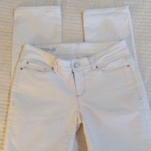 (406) Ann Taylor Modern Fit White Jeans-Size 4